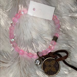 NWT Pink Beaded Elastic Bracelet w/Bling Medallion